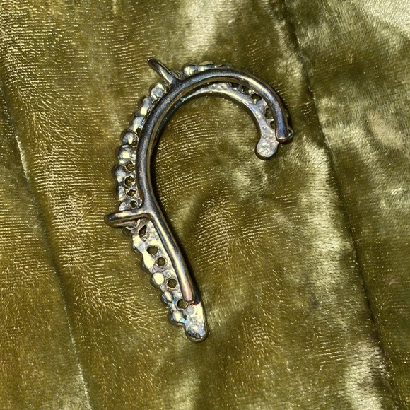 Ear cuff - Picture 3 of 5